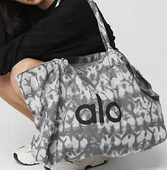 alo yoga トートバッグ 新品タグ付き Amazon.co.jp: alo yoga Tie Dye Shopper Tote トートバッグ